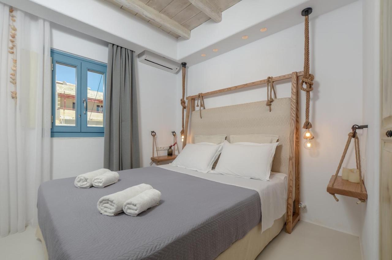 Honey & Cinnamon Luxury Suite Naxos City ภายนอก รูปภาพ