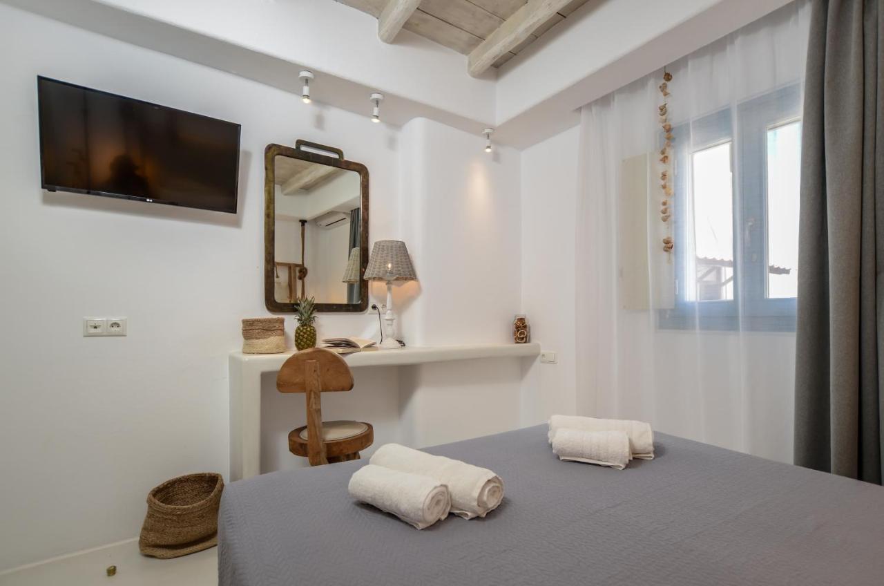 Honey & Cinnamon Luxury Suite Naxos City ภายนอก รูปภาพ