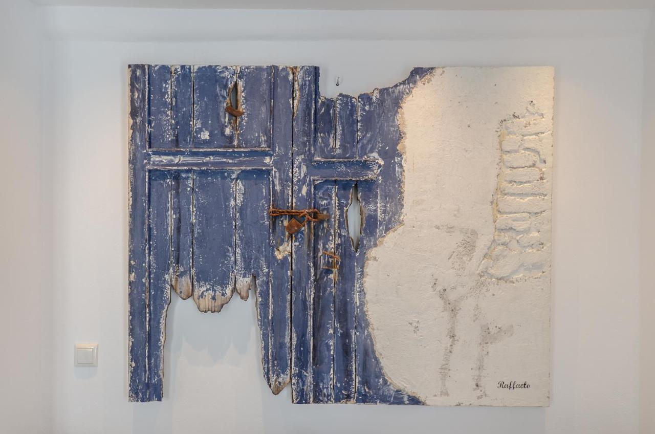 Honey & Cinnamon Luxury Suite Naxos City ภายนอก รูปภาพ
