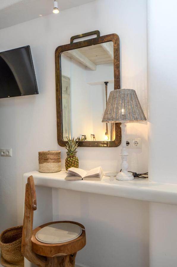 Honey & Cinnamon Luxury Suite Naxos City ภายนอก รูปภาพ