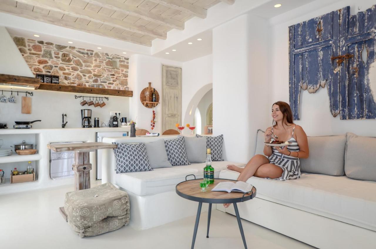 Honey & Cinnamon Luxury Suite Naxos City ภายนอก รูปภาพ